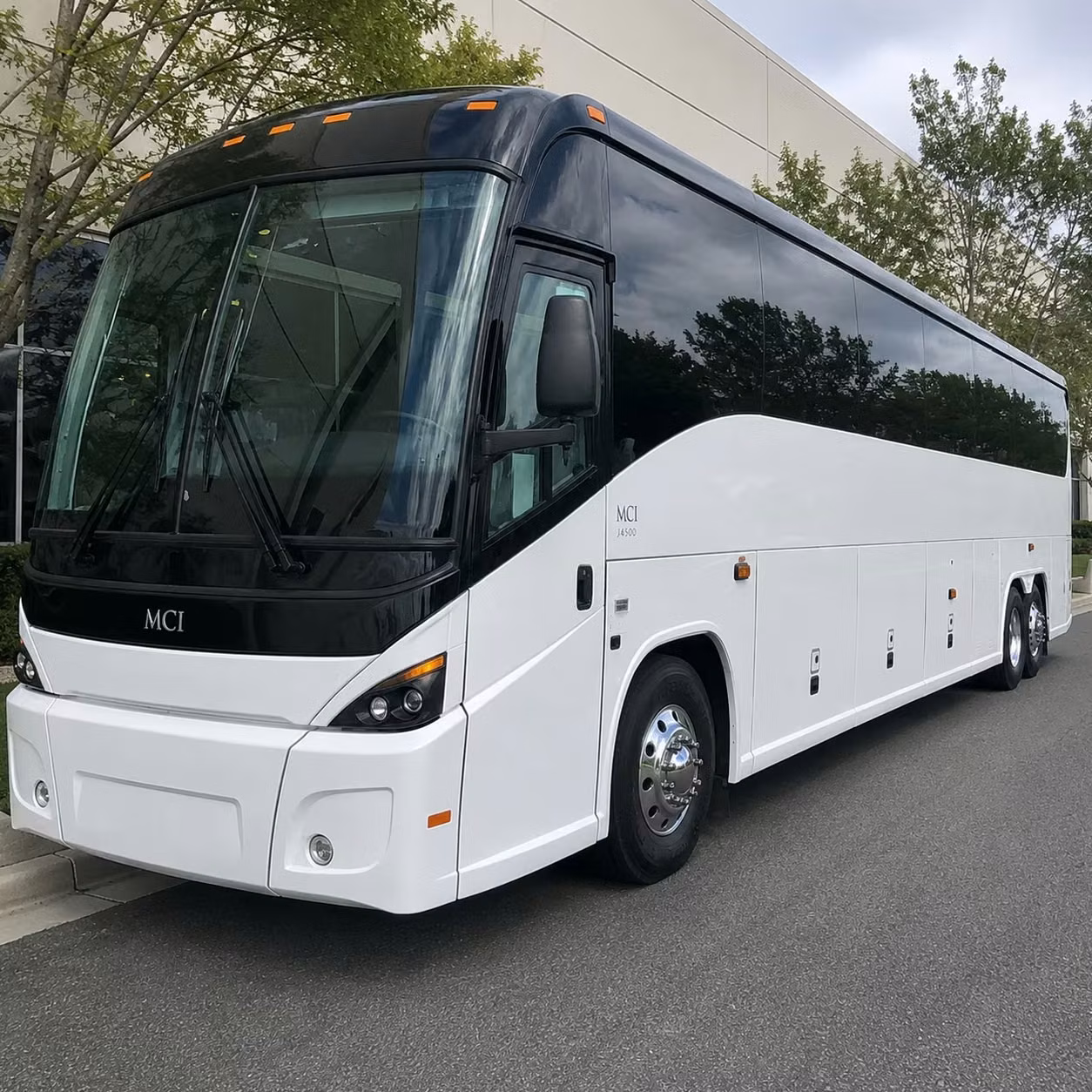 airport transportation for special events and group travel near fort collins